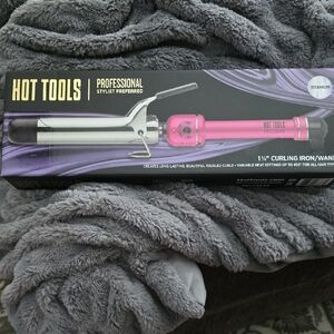 Hot Tools 1 1/4"Curling Iron Pink Titanium